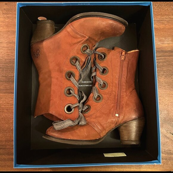 John Fluevog Brown East End Gladstone Mid-Calf Lace Up Boot 8.5 - Picture 2 of 12